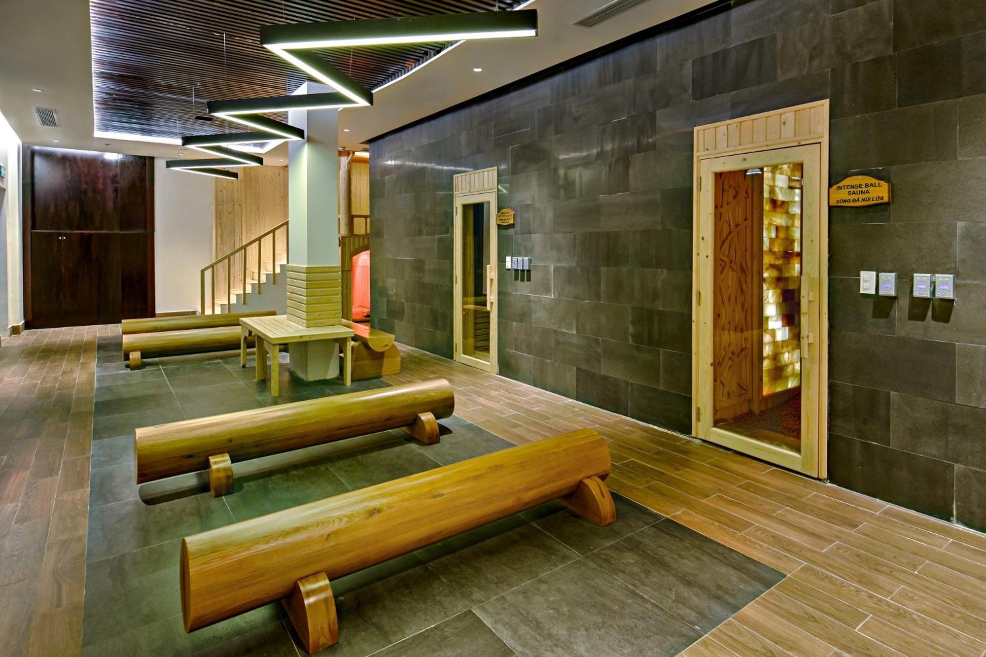 Zen Diamond Suites Hotel 岘港 外观 照片